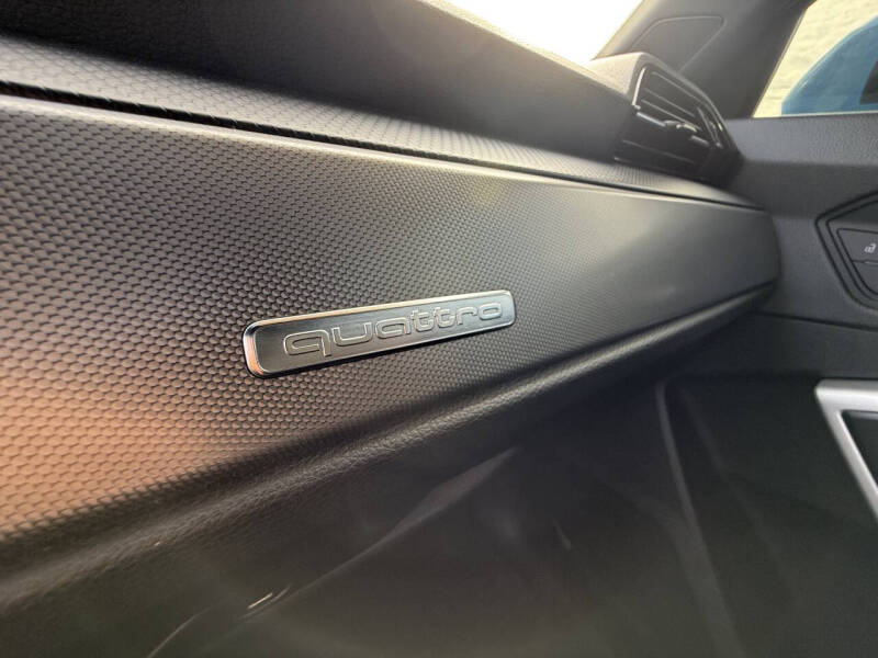 2022 Audi Q3 quattro S line Premium 45 TFSI