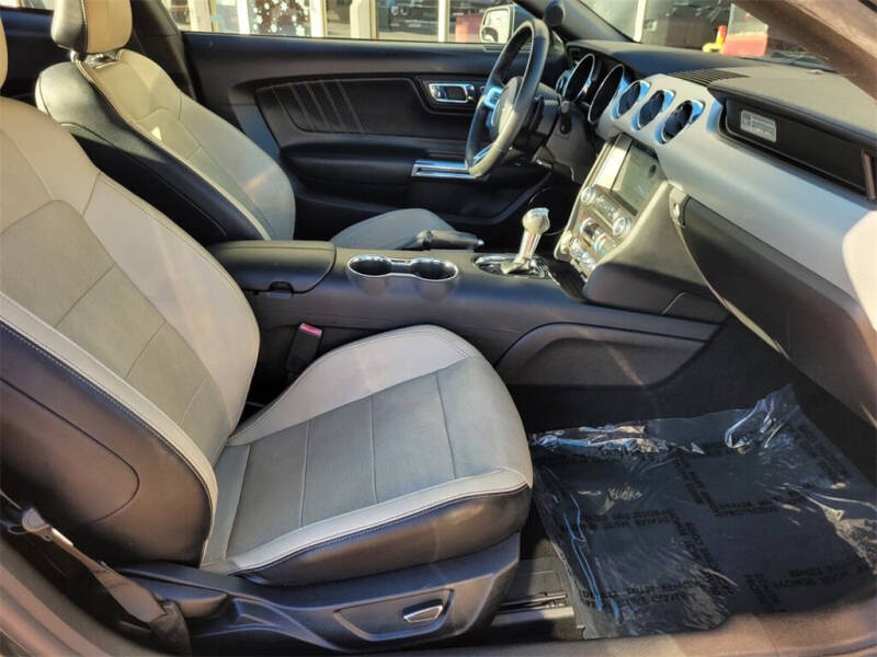 2016 Ford Mustang EcoBoost Premium