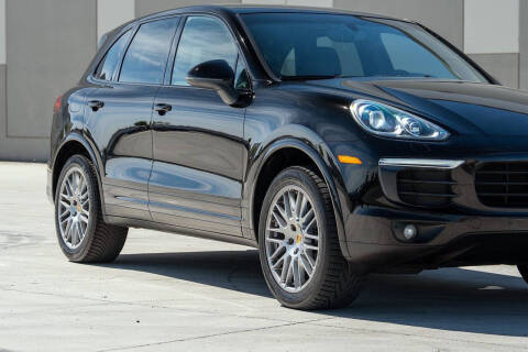 2017 Porsche Cayenne Platinum Edition