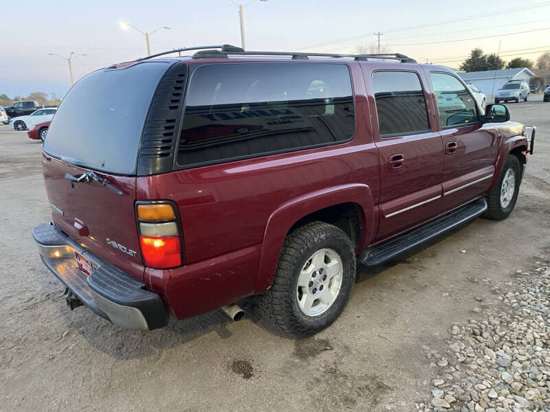 2004 Chevrolet Suburban 1500 LT