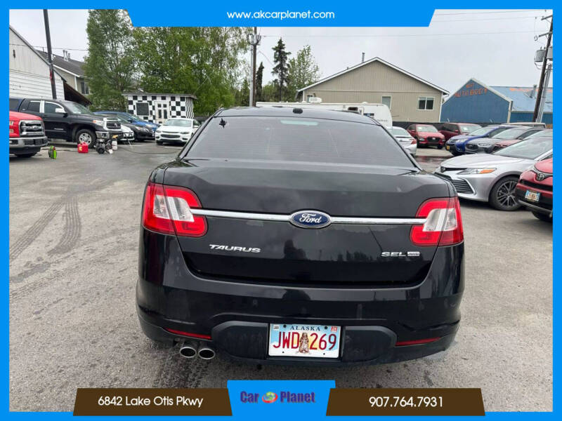 2011 Ford Taurus SEL