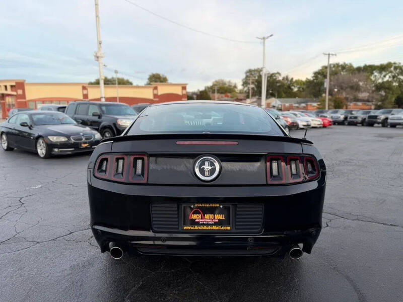 2013 Ford Mustang V6 Premium