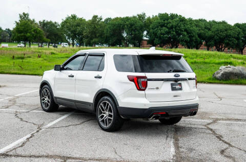 2017 Ford Explorer Sport