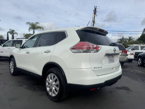 2015 Nissan Rogue S