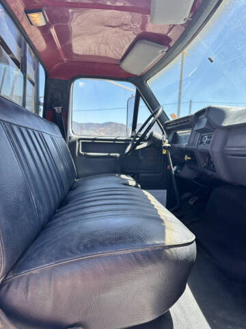 1994 Ford F-700