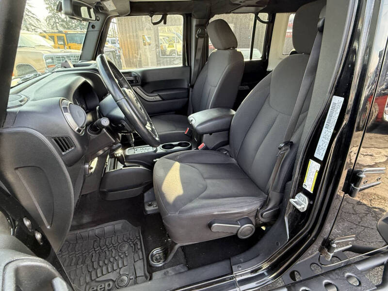 2017 Jeep Wrangler Unlimited Sport