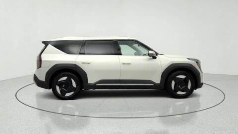 2026 Kia EV9 Wind