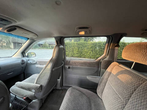 1998 Dodge Grand Caravan SE