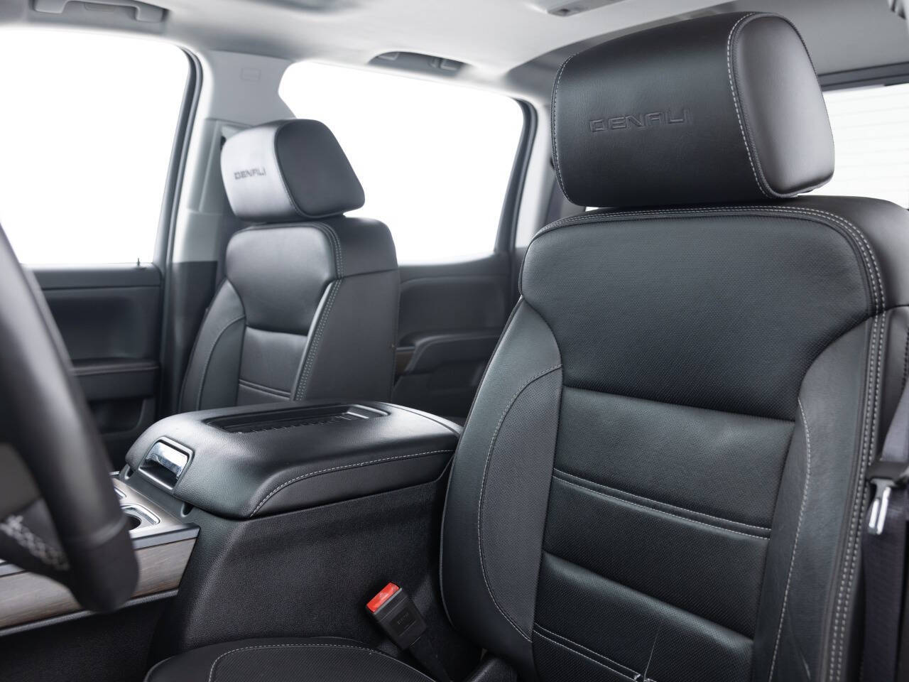 Used Car 2017 Gmc Sierra 1500  Denali 4x4 4dr Crew Cab 6.5 Ft. Sb For Sale Under $50,000 In Coal City, Illinois