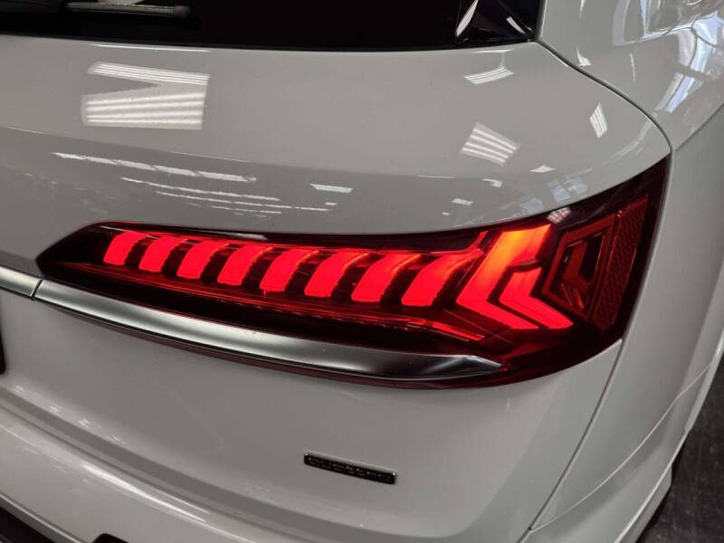 2024 Audi Q7 quattro Premium Plus 55 TFSI