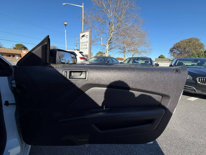 2014 Ford Mustang V6