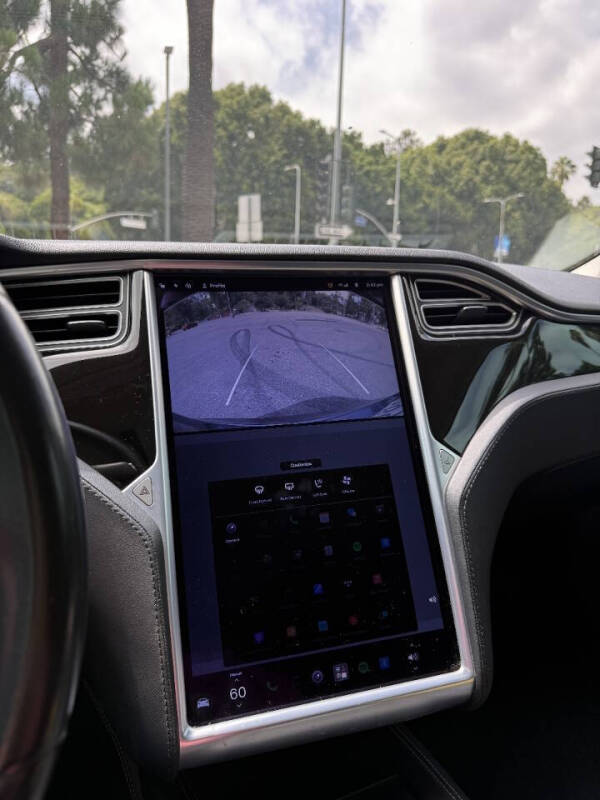 2014 Tesla Model S 85