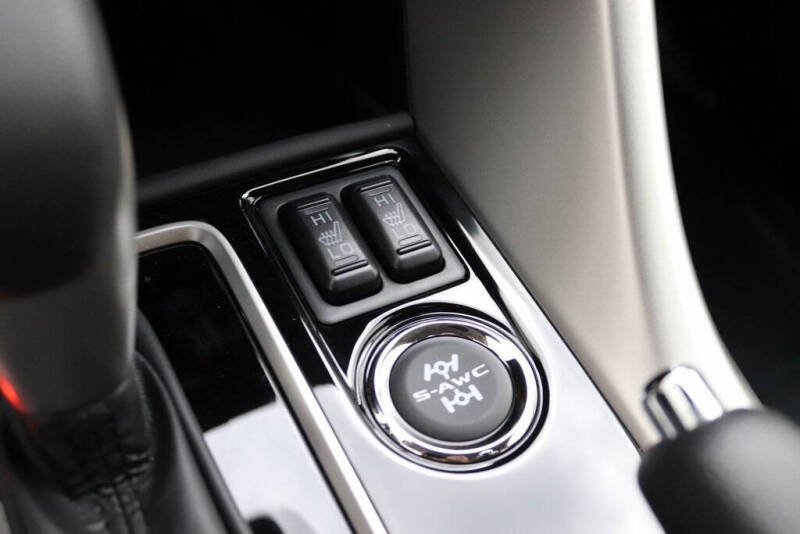 2026 Mitsubishi Eclipse Cross LE