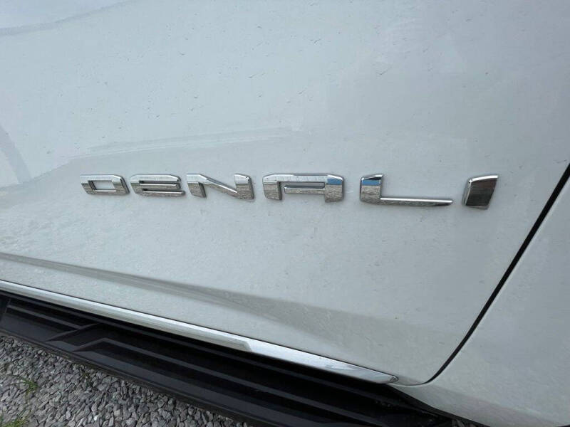 2022 GMC Yukon XL Denali