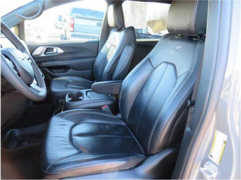 2022 Chrysler Pacifica Hybrid Touring L