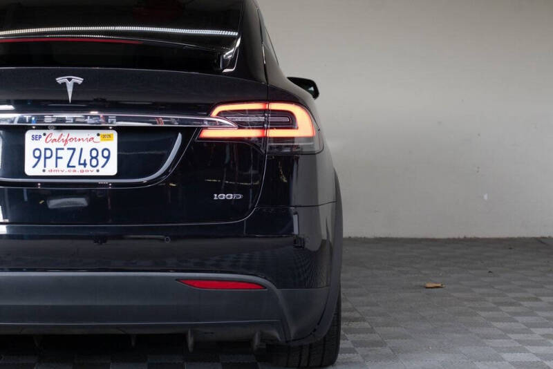 2017 Tesla Model X 90D