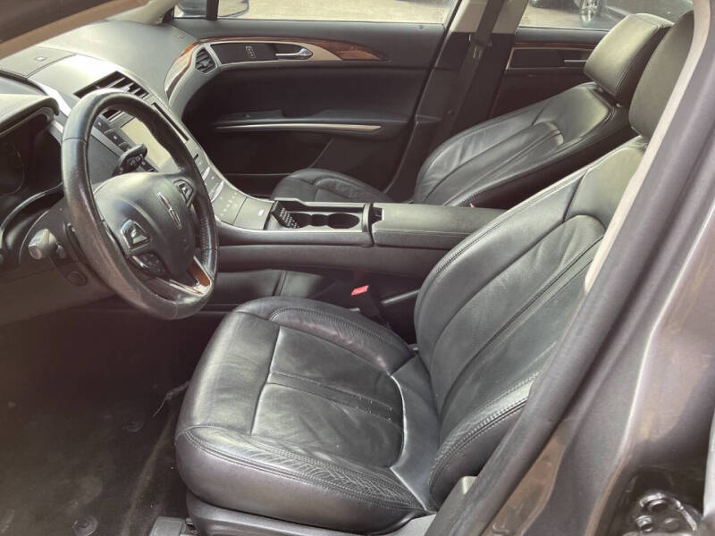 2014 Lincoln MKZ