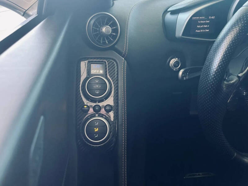 2012 McLaren MP4-12C