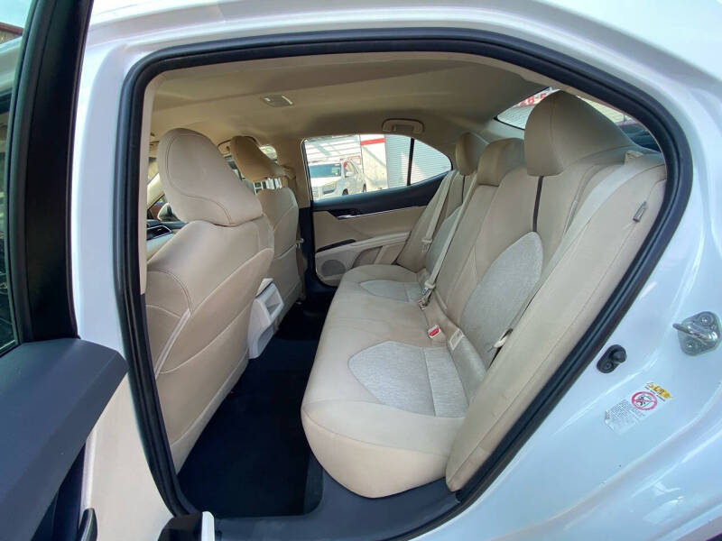 2018 Toyota Camry LE