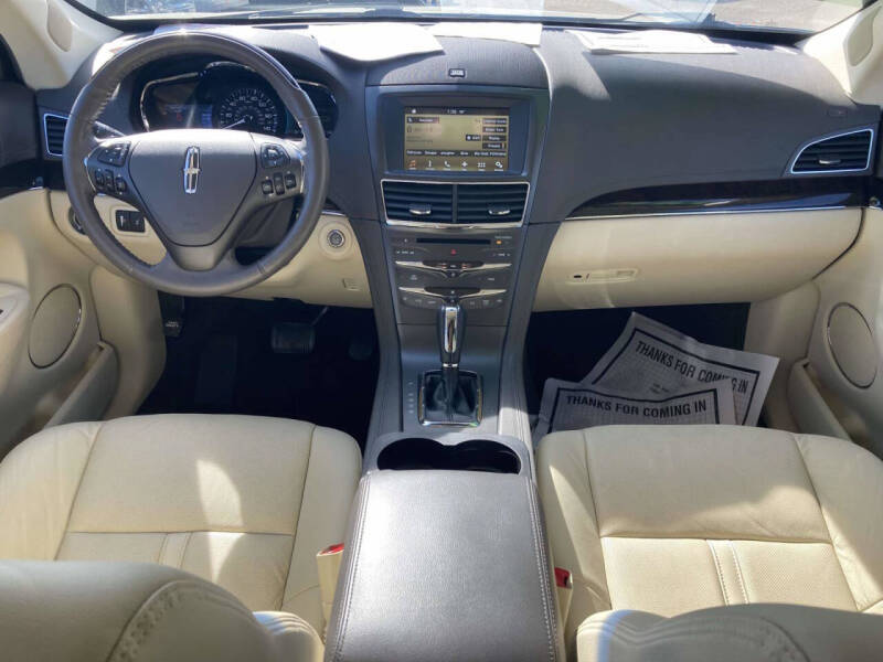 2016 Lincoln MKT EcoBoost