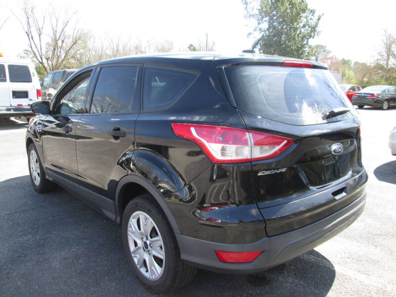 2016 Ford Escape S photo 6