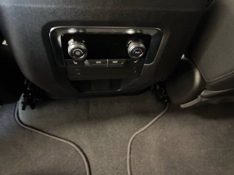 2025 GMC Yukon XL Elevation