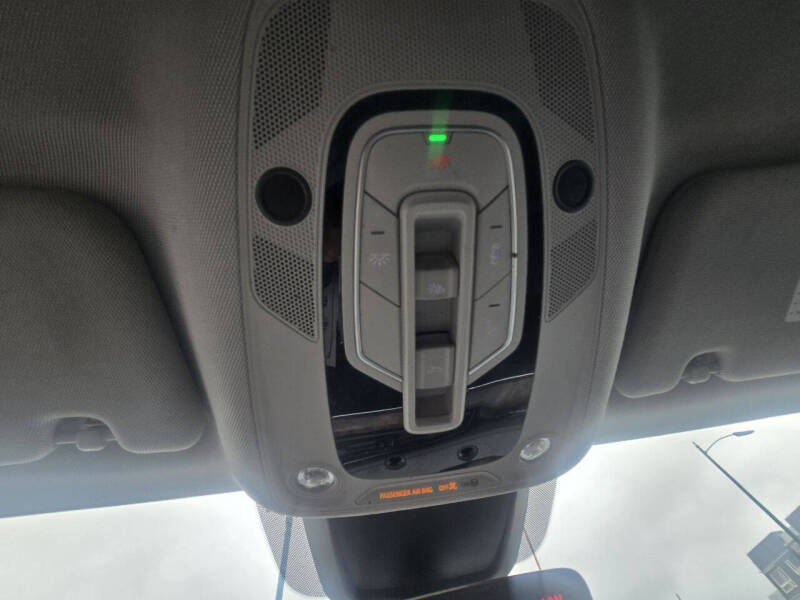 2019 Audi e-tron quattro Premium Plus