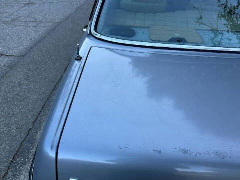 1983 Mercedes-Benz 300-Class