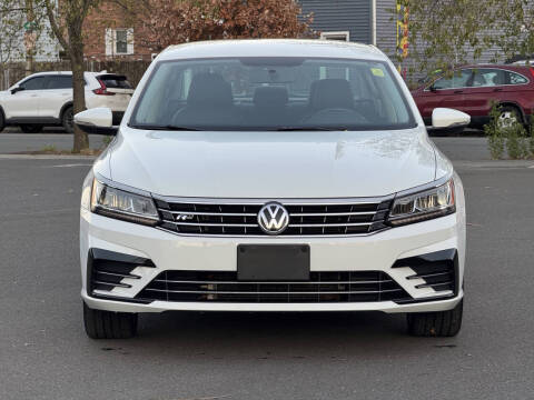 2016 Volkswagen Passat 1.8T R-Line