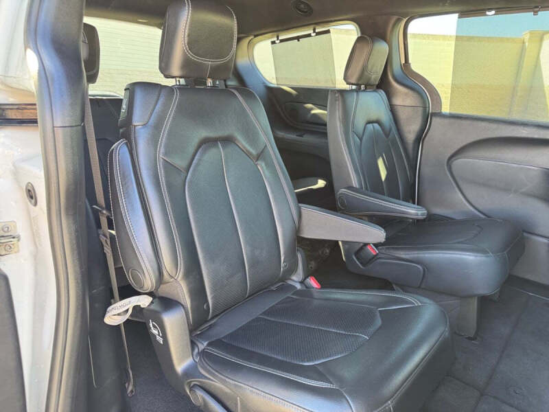 2020 Chrysler Pacifica Launch Edition