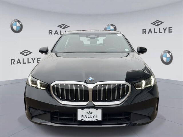 2025 BMW 5 Series 530i xDrive