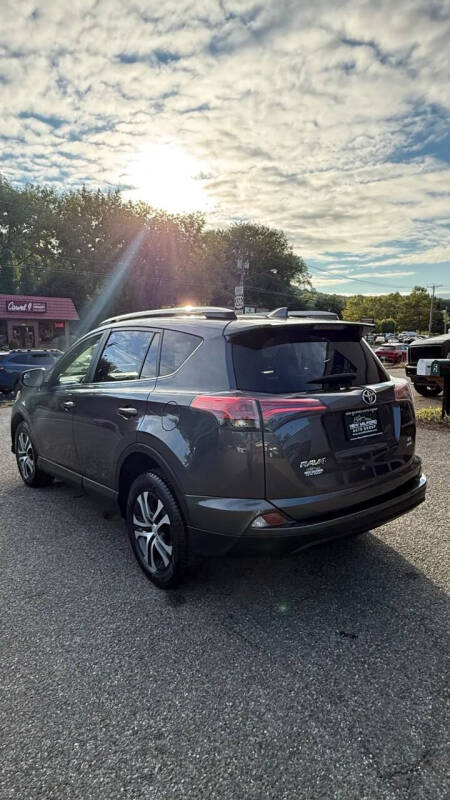 2018 Toyota RAV4 LE