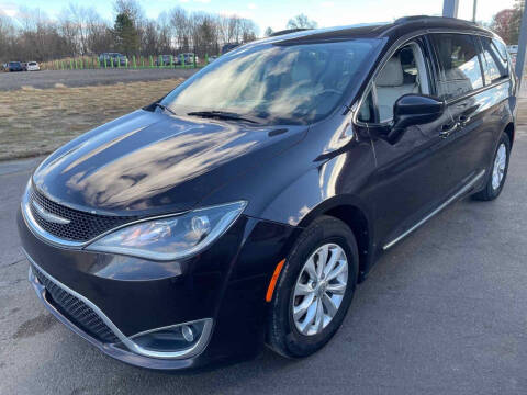 2017 Chrysler Pacifica Touring Plus