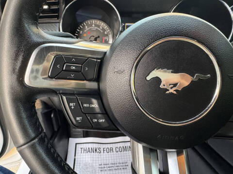 2016 Ford Mustang V6