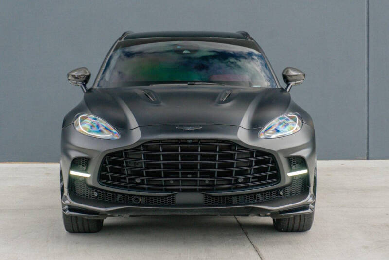 2023 Aston Martin DBX 707