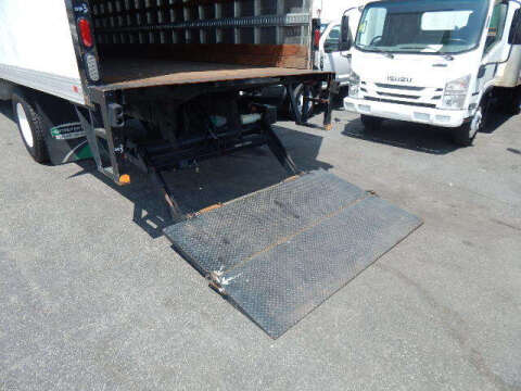 2018 Freightliner M2 106