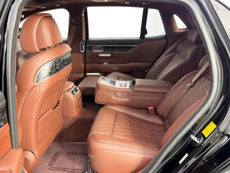 2024 Genesis G90 3.5T e-Supercharger