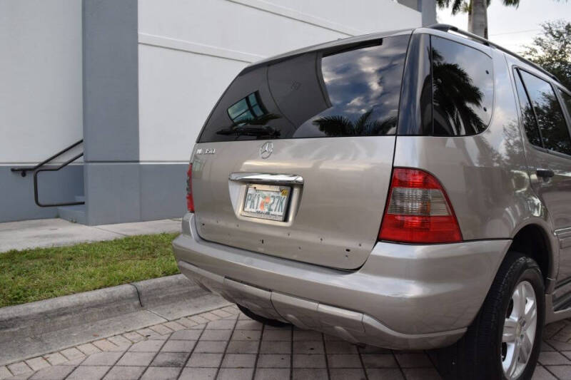 2005 Mercedes-Benz M-Class ML 350