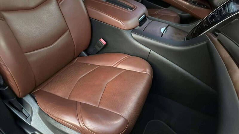 2018 Cadillac Escalade ESV Premium Luxury