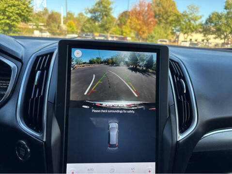 2021 Ford Edge Titanium