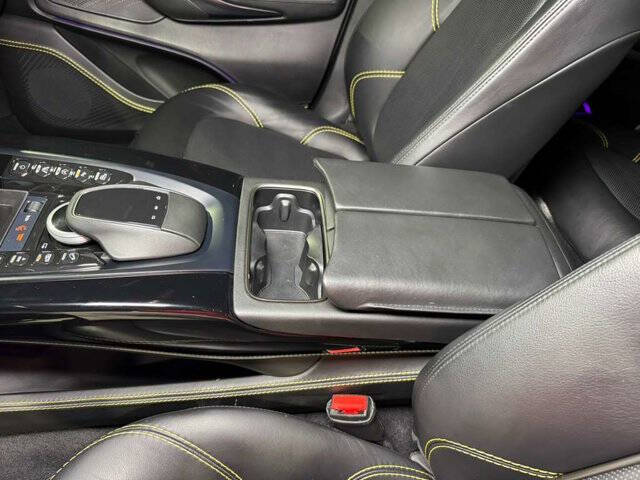 2021 Aston Martin DBX