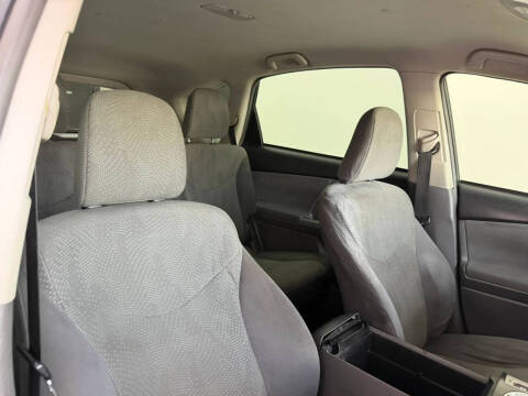2013 Toyota Prius v