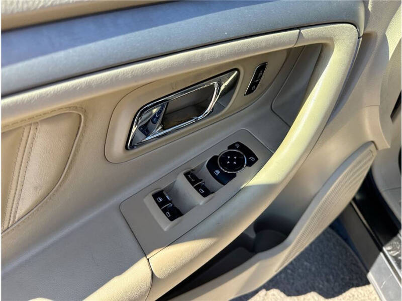 2014 Ford Taurus SEL