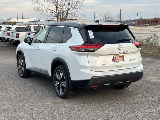 2025 Nissan Rogue SL