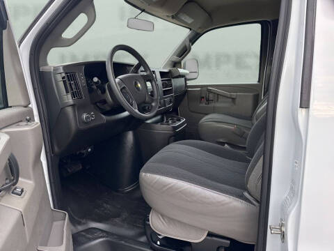2024 Chevrolet Express 2500