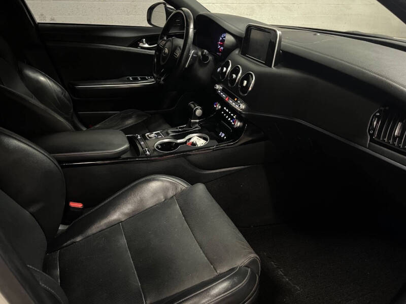 2020 Kia Stinger GT-Line