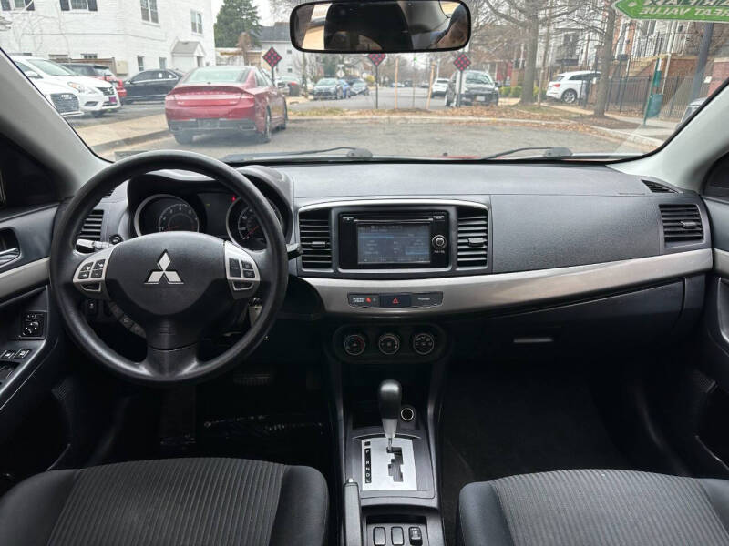 2015 Mitsubishi Lancer SE