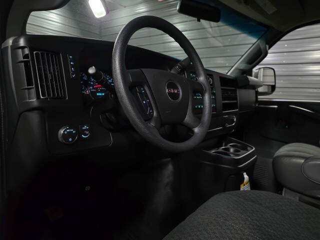 2023 GMC Savana 2500