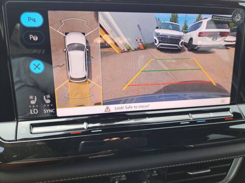 2026 Volkswagen Atlas Cross Sport SEL Premium R-Line 4Motion