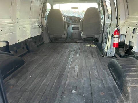 2001 Ford E-Series E-150